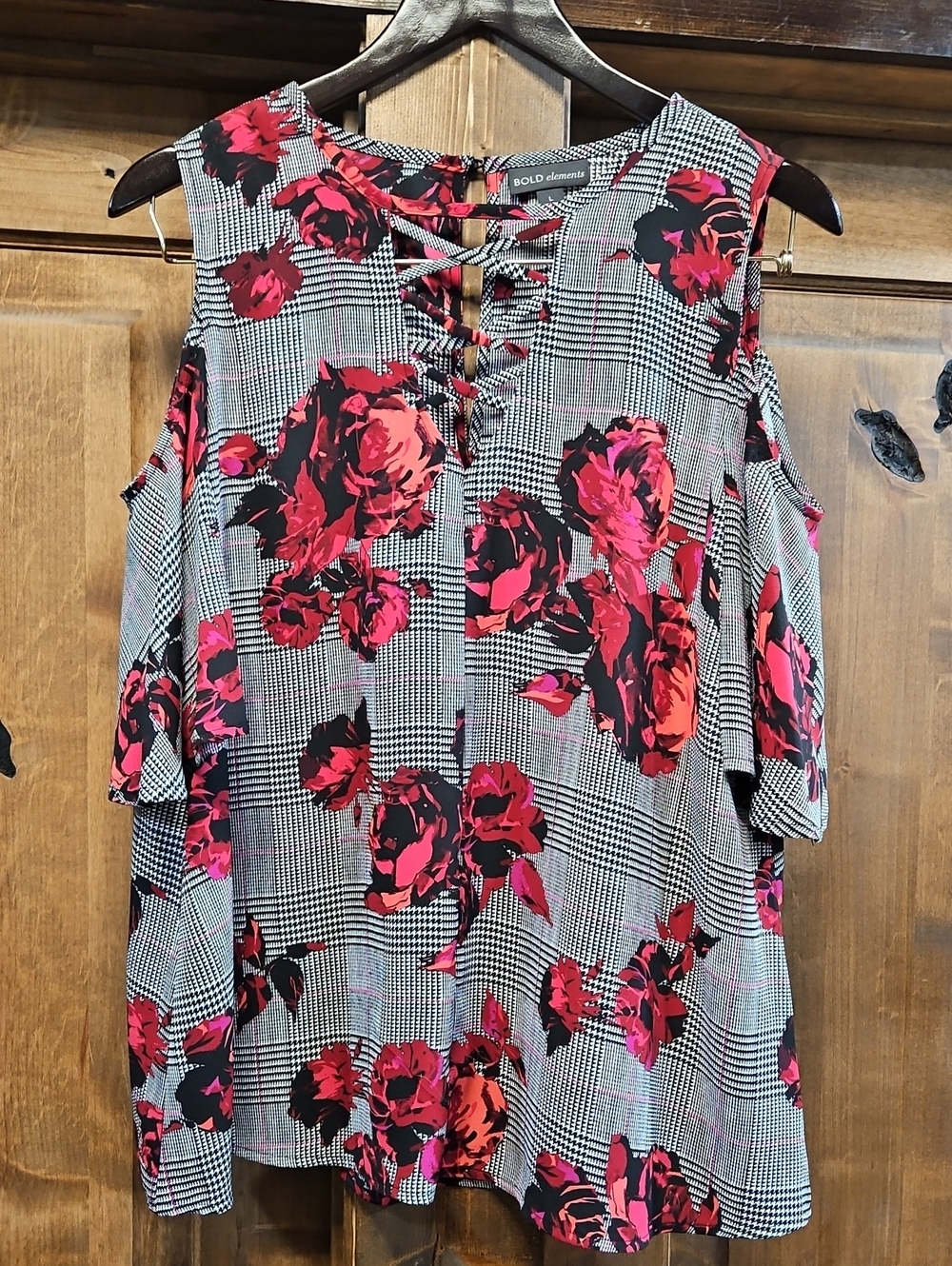 BOLD elements Floral Lace-Up Cold-Shoulder Tunic in Pink and Black